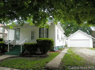 104 S Washington St, Abingdon, IL 61410