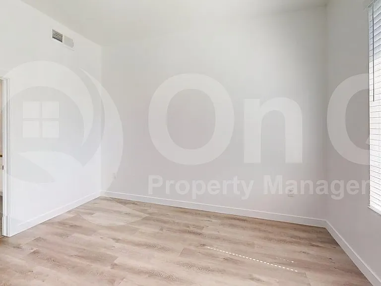 9160 N 67th Ave #226 — Photo 9