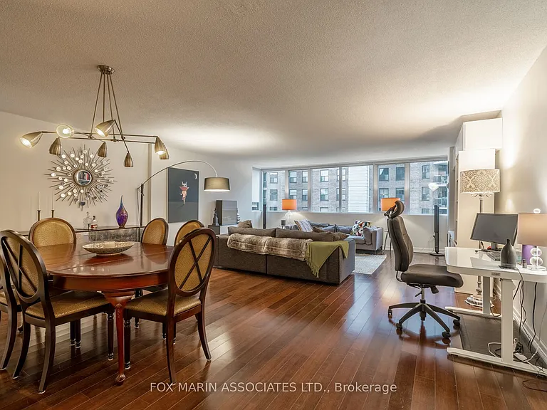 256 Jarvis St #10D — Photo 2