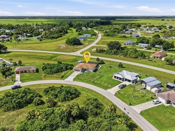 3017 Iris Cir, Labelle, FL 33935