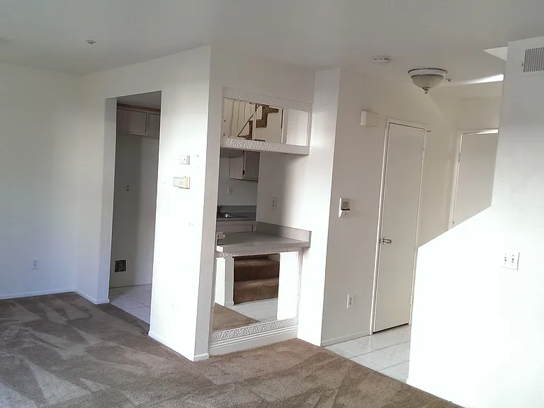 5831 Kingman Ave #O — Photo 7