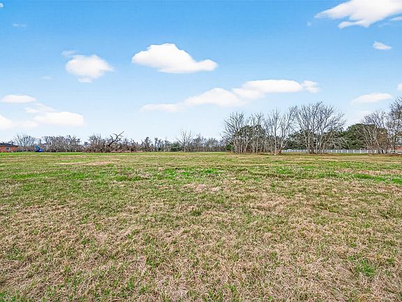 5th image of 16310 Sun Valley Ln