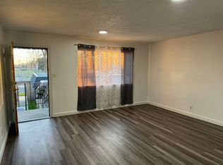 3307 E Fairmont Ave #C, Fresno, CA 93726