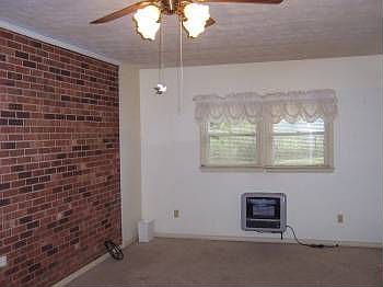 4th image of 725 Skyview Dr