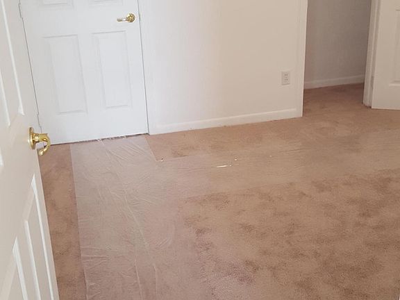 5th image of 1613 NE Dutch Valley Dr