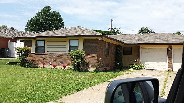 1st image of 717 Leslie Dr