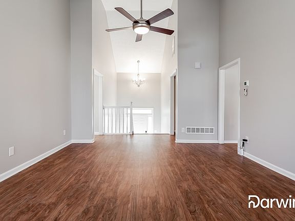 4th image of 1525 La Maison Dr