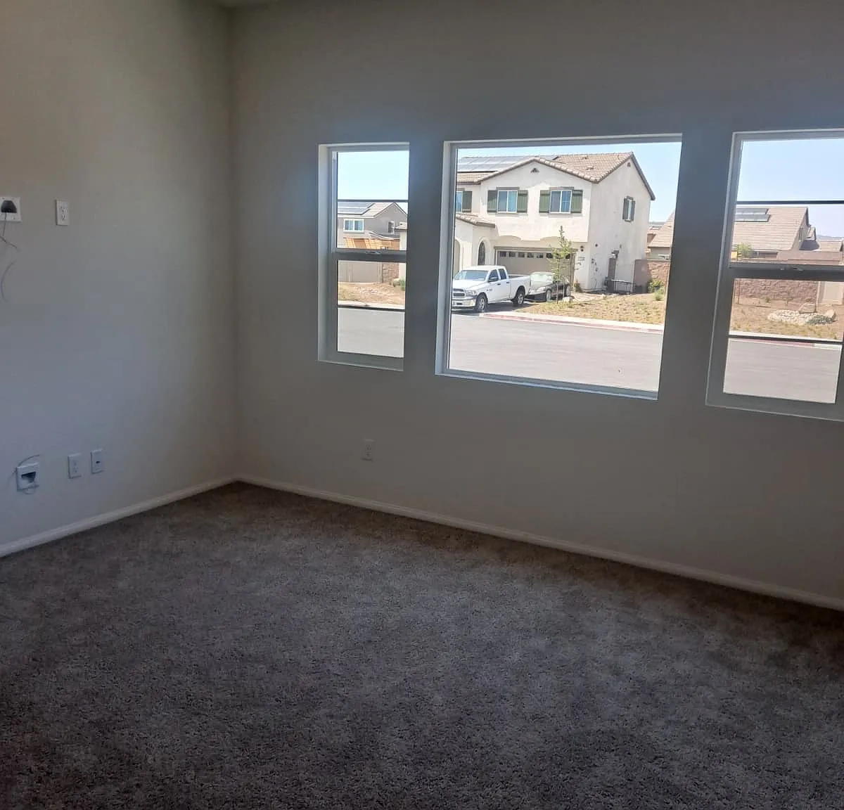 1 bed, 900 sqft, $1,800 — Photo 3