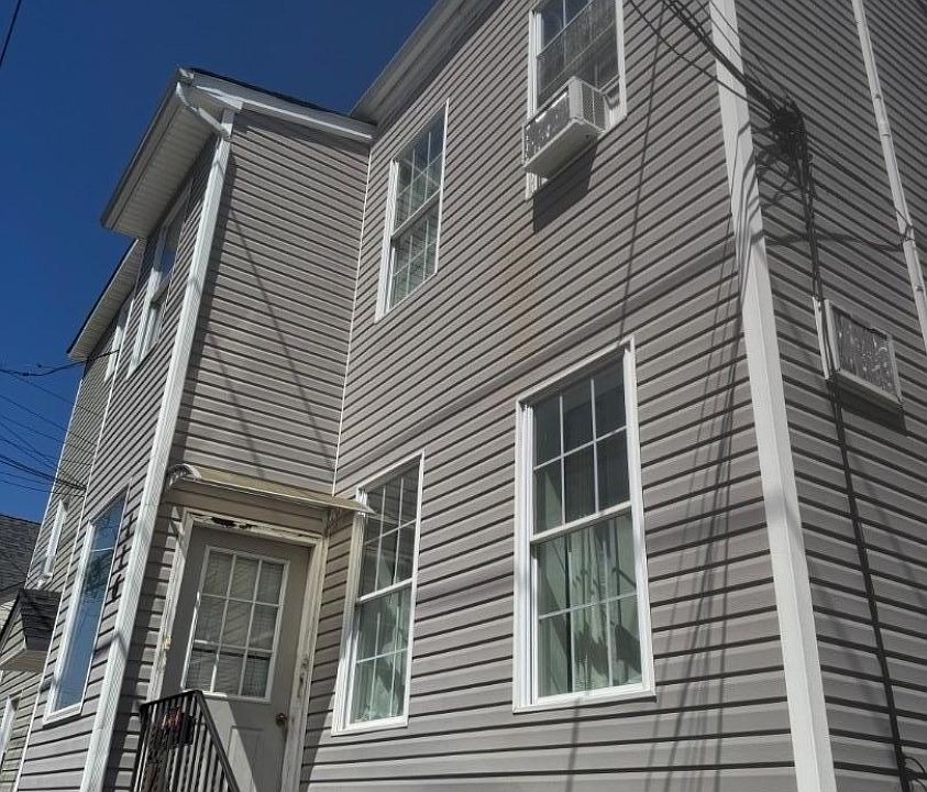 1st image of 116 Redwood Ave