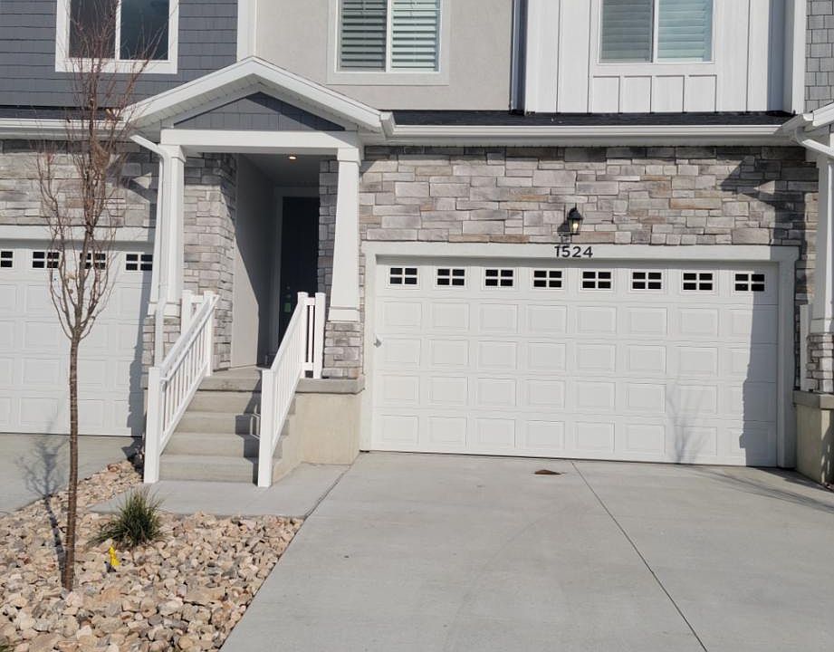 1st image of 1524 W Truss Dr