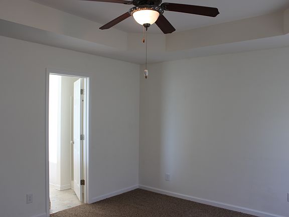 4th image of 3785 Old Clarksville Pike