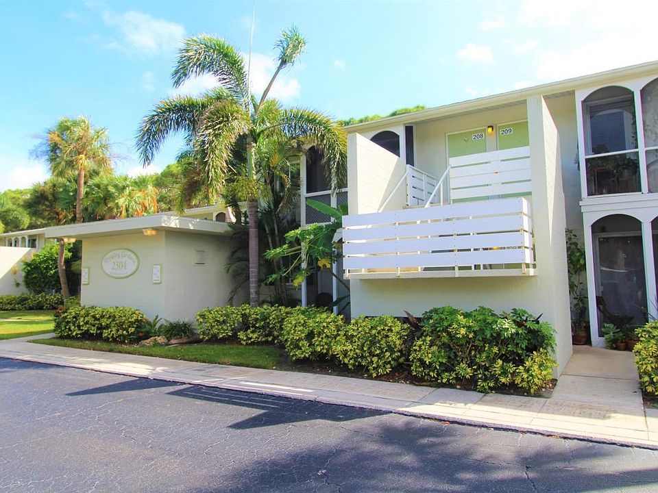 1st image of 2304 Ringling Blvd APT 208