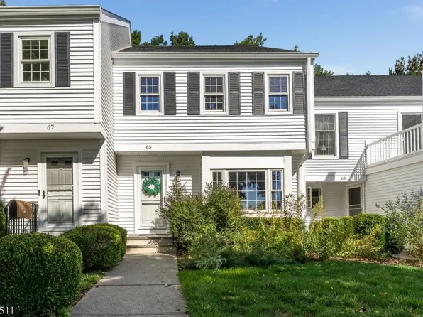 65 Hampshire Dr, Mendham, NJ 07945