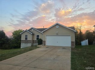 875 Riverview Dr, Pevely, MO 63070