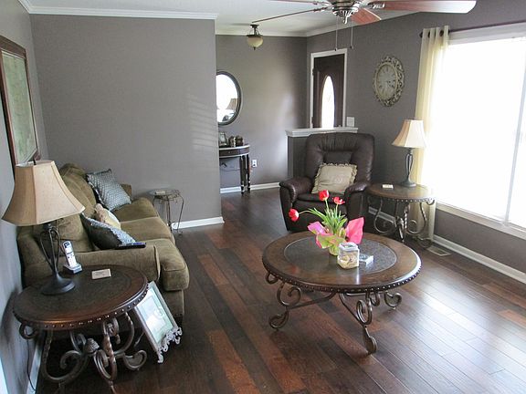 5th image of 111 Parkway Dr