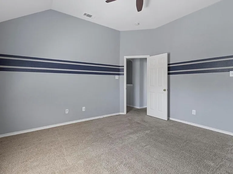 9669 Plains Cir — Photo 20