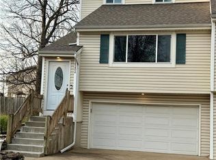 1420 Martway Cir APT A, Olathe, KS 66061