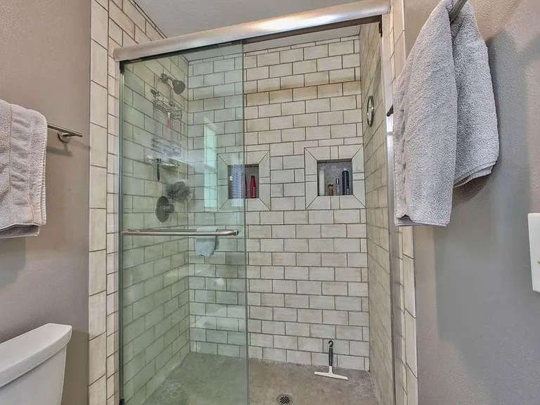 1829 Log Ridge Trl — Photo 11