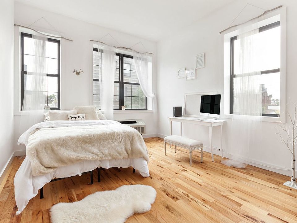2nd image of 215 Pacific St APT B3