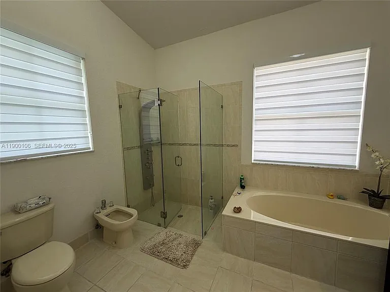 2330 SW 132nd Way — Photo 12