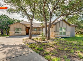 1025 Persimmon Pass, Fischer, TX 78623