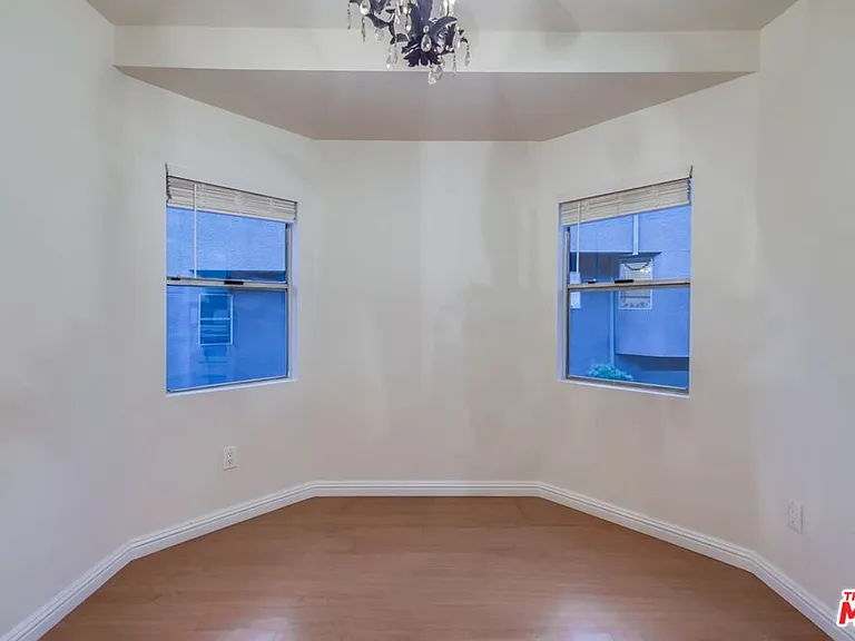 1077 W Kensington Rd #3 — Photo 27
