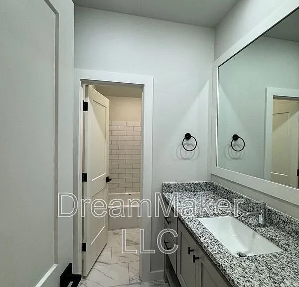 5176 Lily Ln — Photo 12