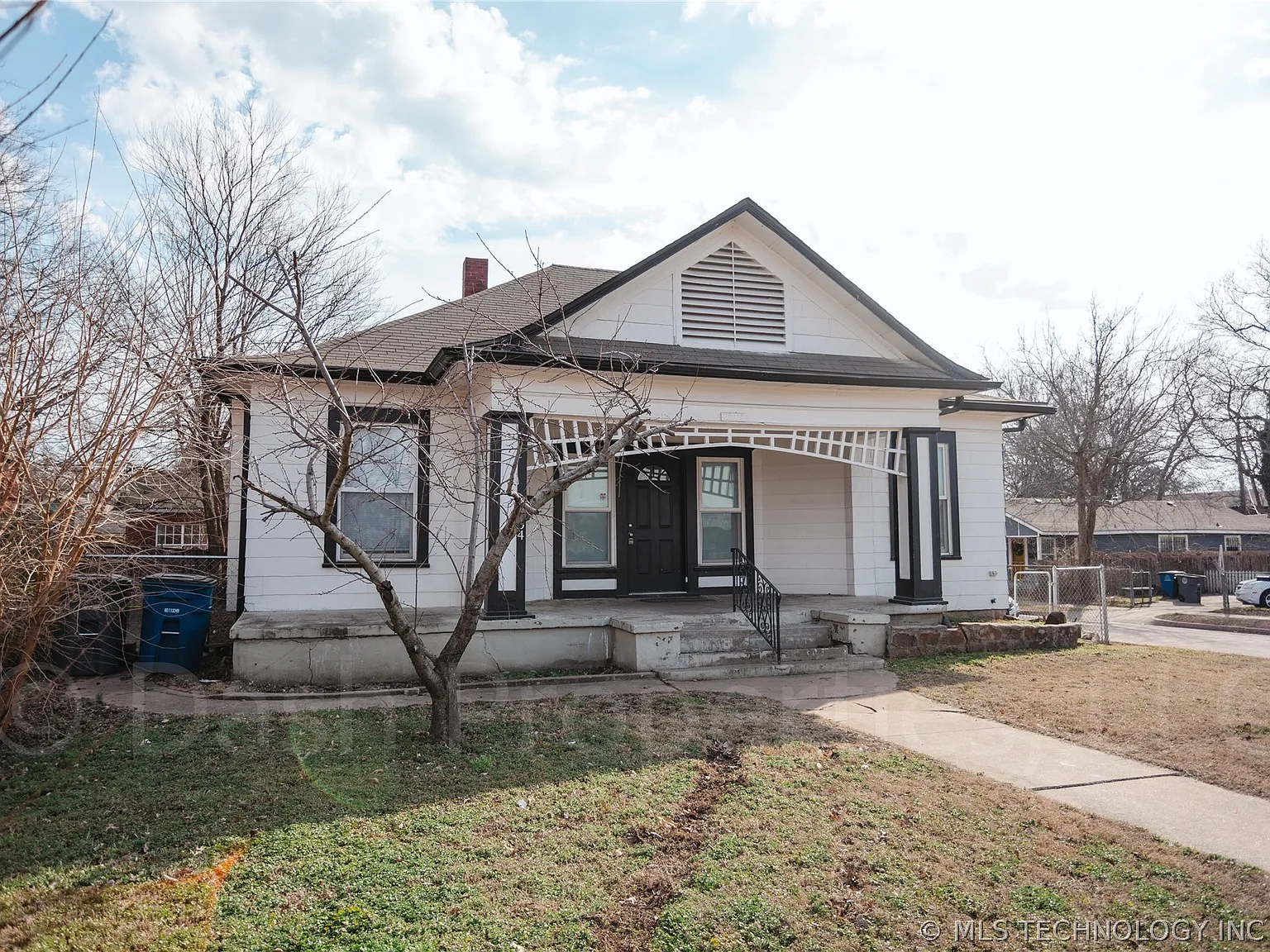 4 bed, 2.0 bath, 1874 sqft, $1,875 — Photo 3