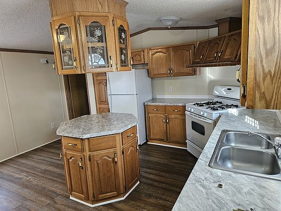 2nd image of 24355 Highway 65 NE Trailer 41