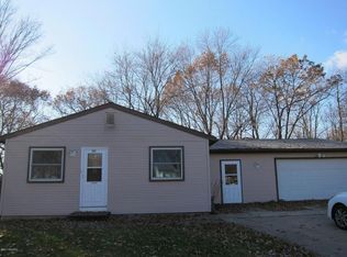 8816 Balmoral St, Portage, MI 49002