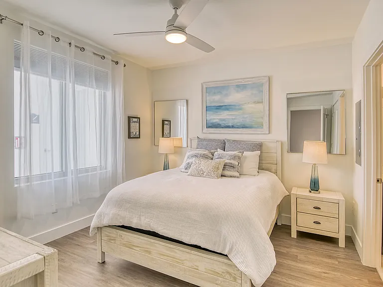 1709 Tamiami Trl — Photo 13