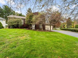 802 Dickinson Dr, Vestal, NY 13850