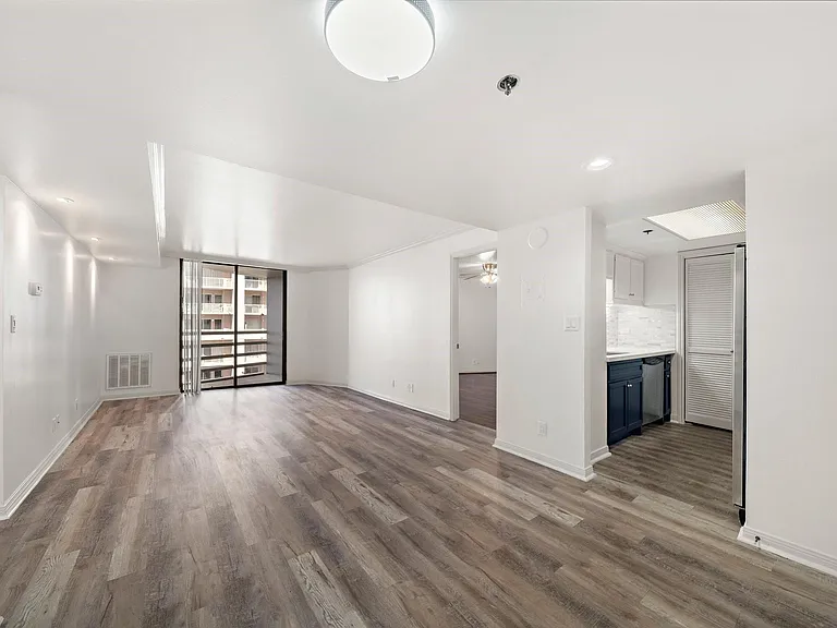3525 Sage Rd #613 — Photo 5