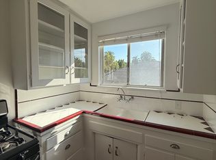 2268 N Gower St #4, Los Angeles, CA 90068