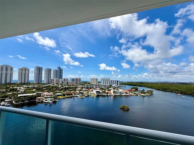 400 Sunny Isles Blvd #1404 — Photo 3