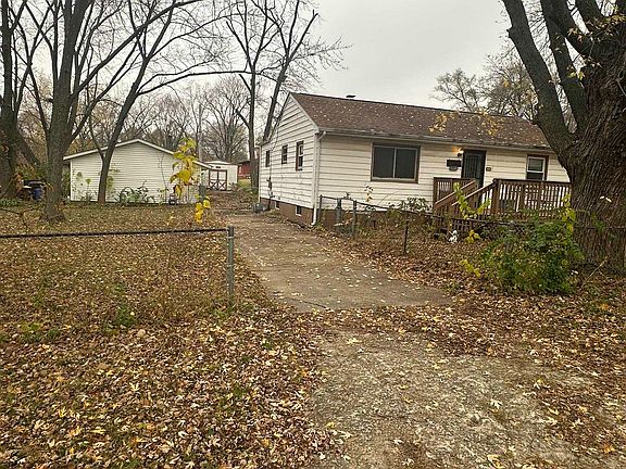 3rd image of 3141 17th St