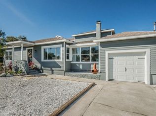 701 Riverside Dr, Tarpon Springs, FL 34689