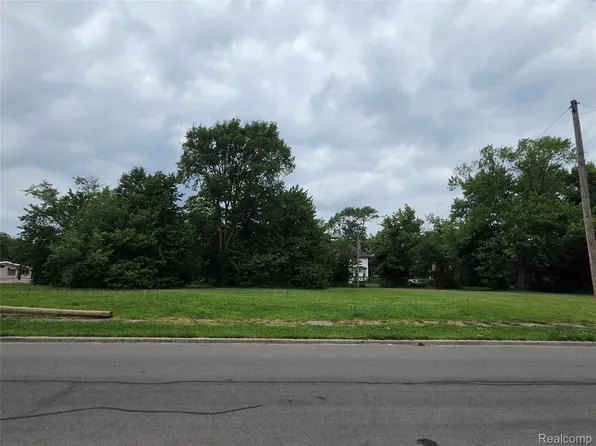 219 Harmon St, Detroit, MI 48202