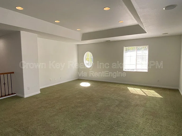 1030 Eastlake Cir — Photo 28
