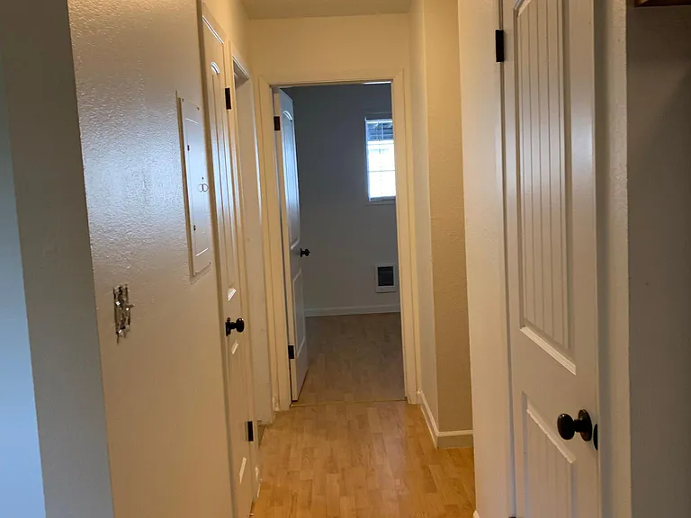 211 E Mission Ave #24 — Photo 8