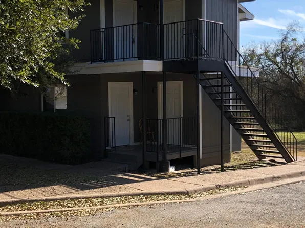 214 Joyce St APT D, Weatherford, TX 76085