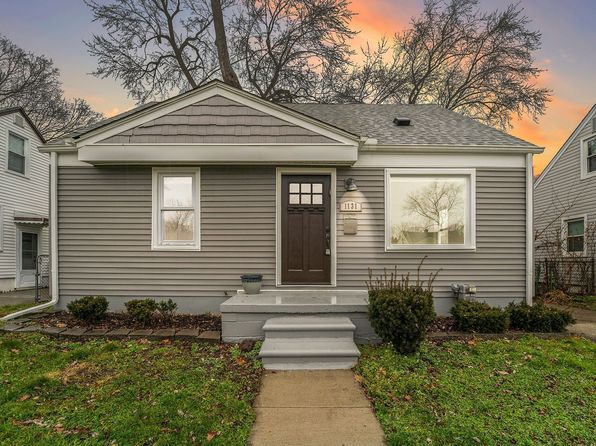 1131 Bauman Ave, Royal Oak, MI 48073