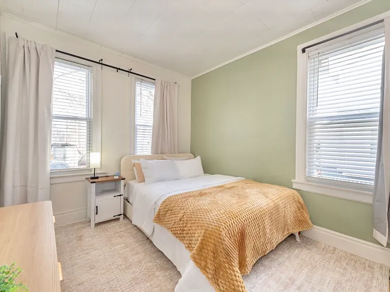 45 Essex Ave #1 — Photo 4