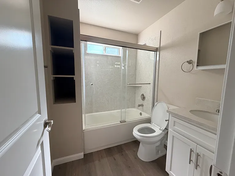 502 Michigan Blvd — Photo 22