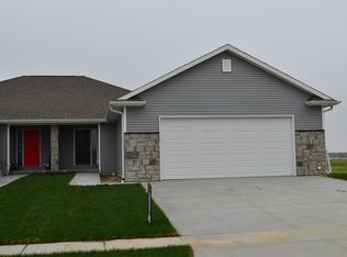 4933 Alvo Rd, Lincoln, NE 68514