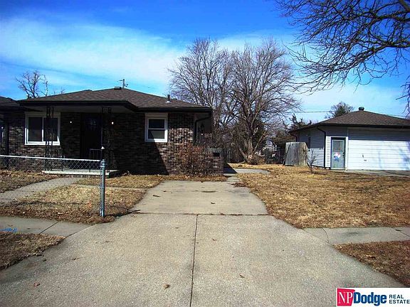 2nd image of 1322 Avenue D