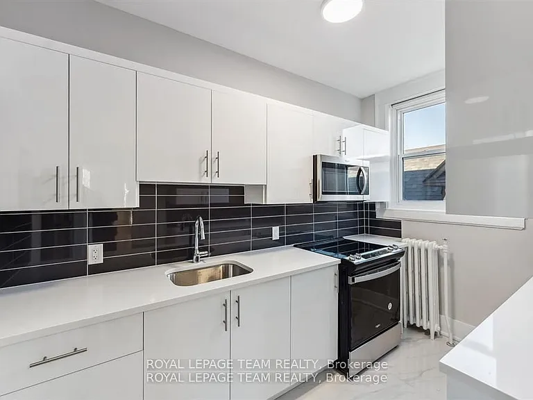 407 Elgin St #30 — Photo 13