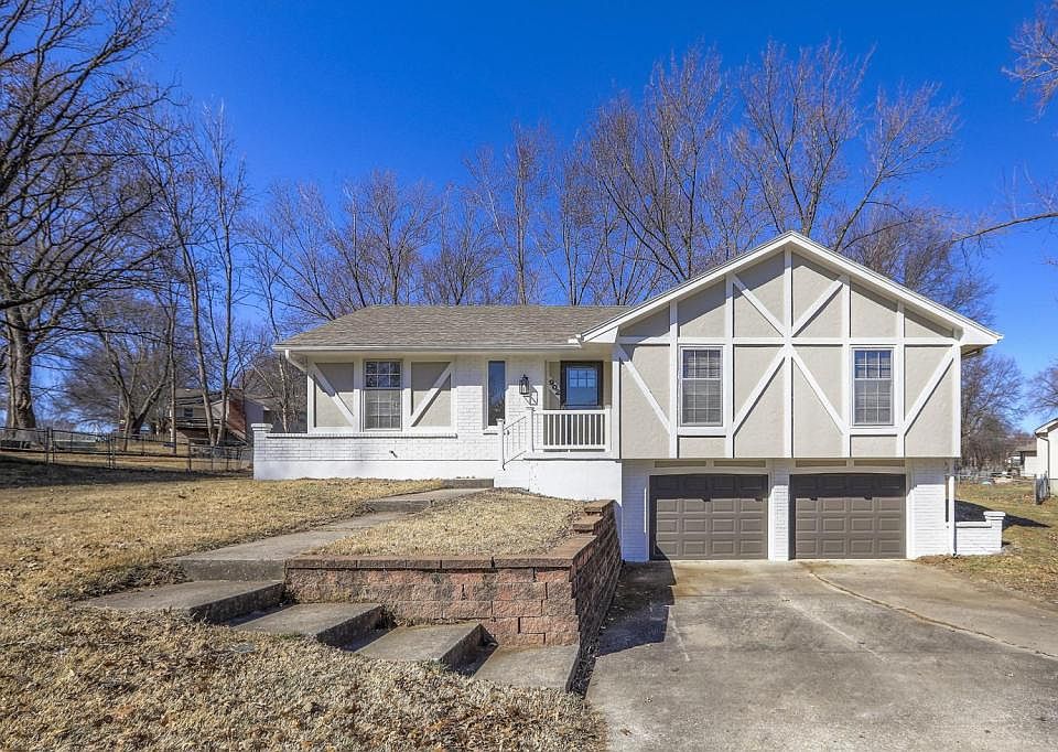 1st image of 902 Kingston Ct