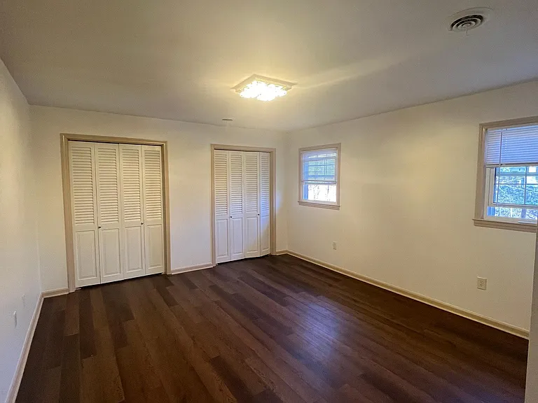 107 Brookwood Dr — Photo 12