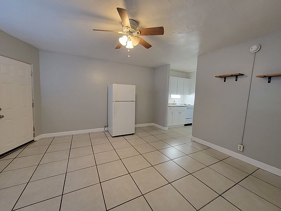 4th image of 555 9th Ave N APT 6
